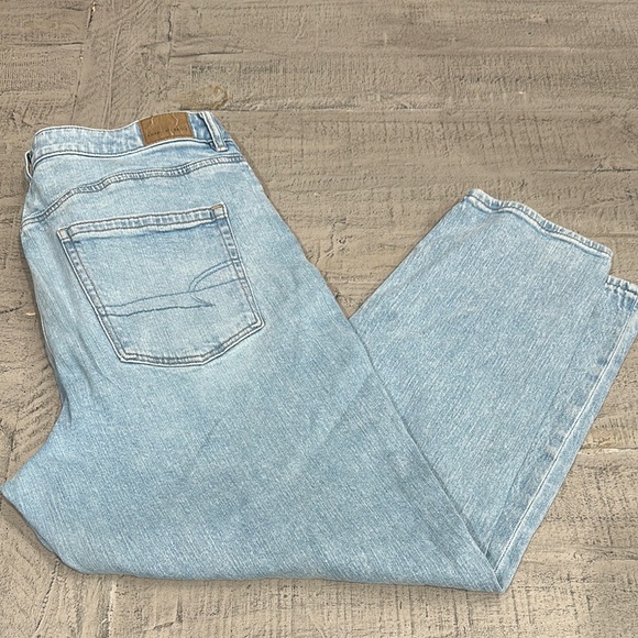 American Eagle Outfitters Denim - American Eagle mom jeans 12